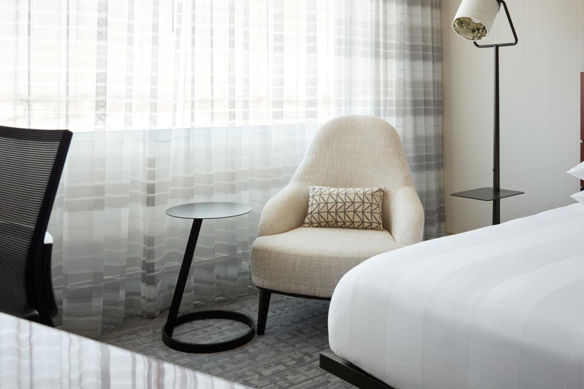Marriott Montreal Airport In-Terminal Hotel Dorval Esterno foto