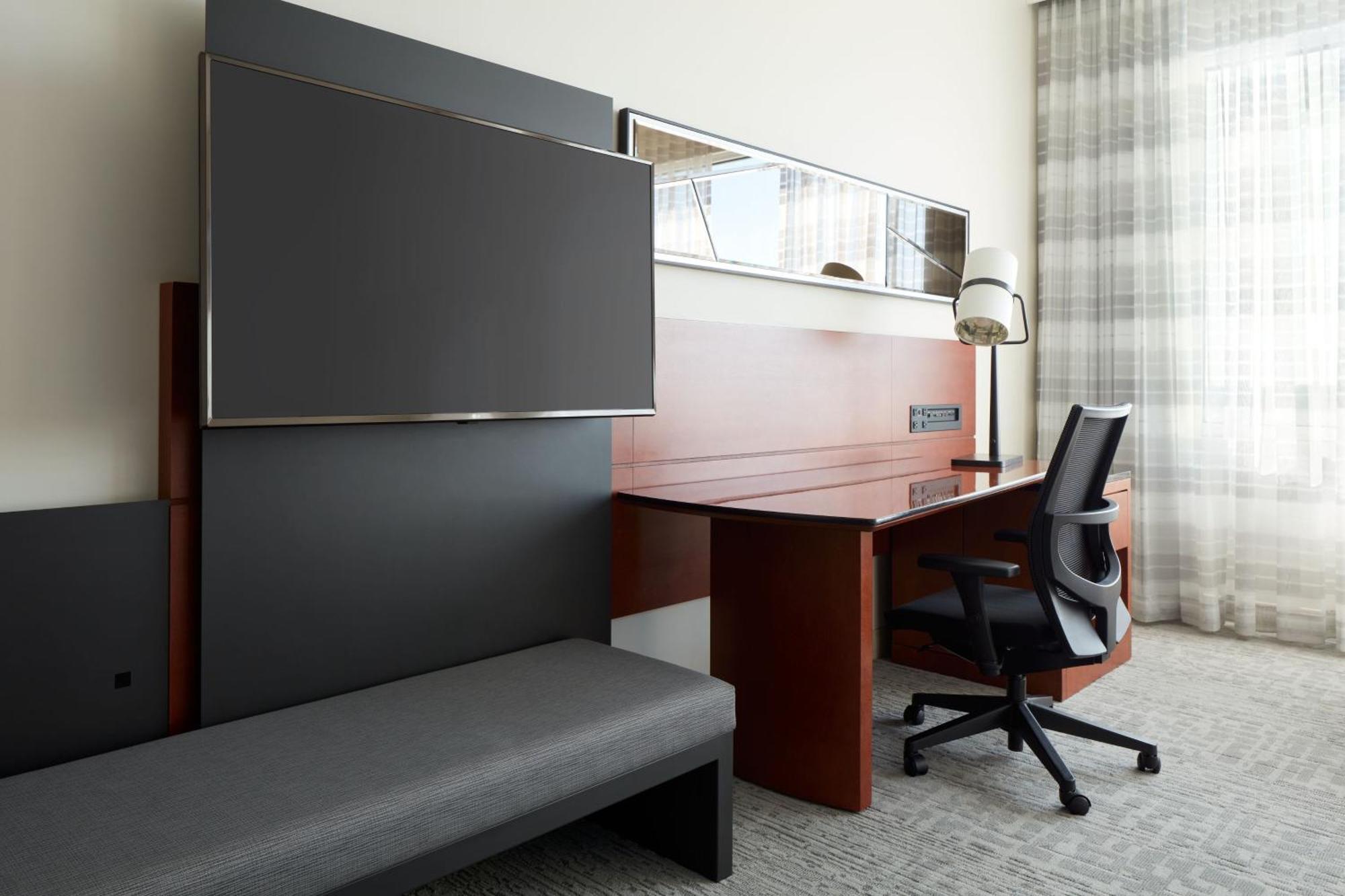 Marriott Montreal Airport In-Terminal Hotel Dorval Esterno foto
