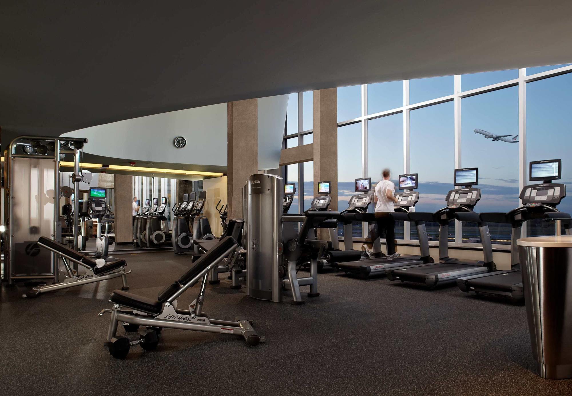 Marriott Montreal Airport In-Terminal Hotel Dorval Esterno foto